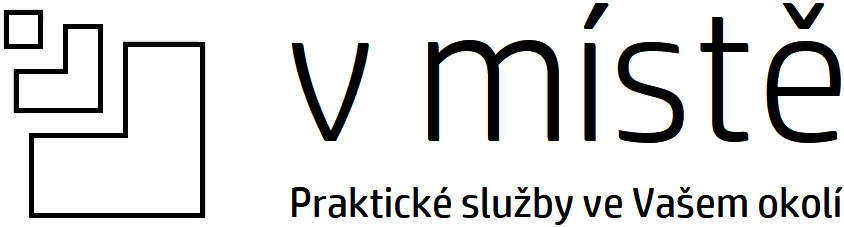 V místě